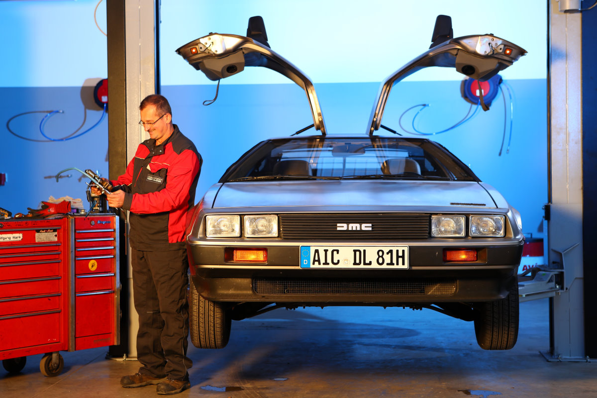a de Lorean 003