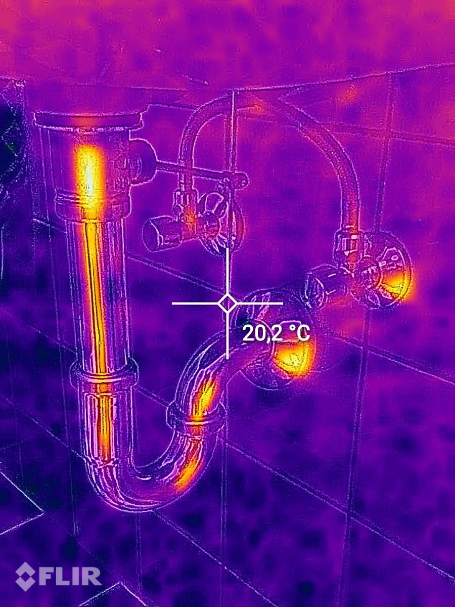 FLIR 11