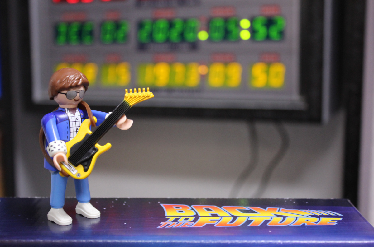 ADVENT 2020 Stratocaster