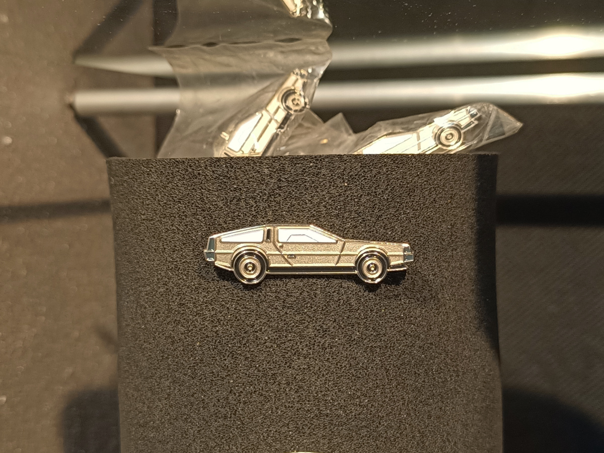 NONLINE button delorean